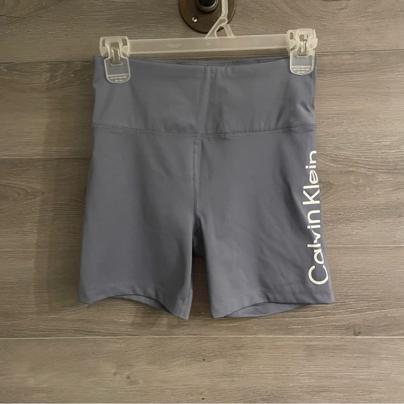 Calvin Klein Performance Set - Picture 6 of 11